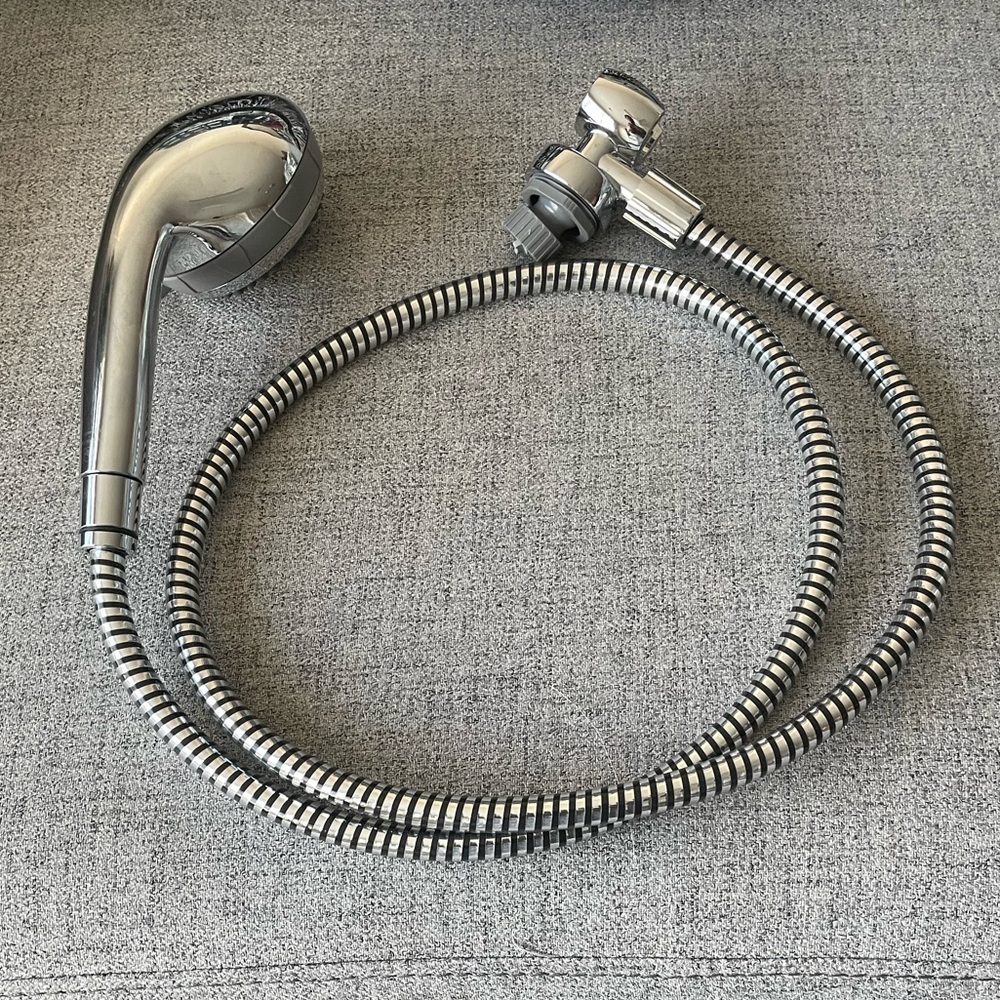 EUC Single Water Pik Hose PowerSpray Shower Head, Multiple Settings All Chrome - Picture 5 of 13